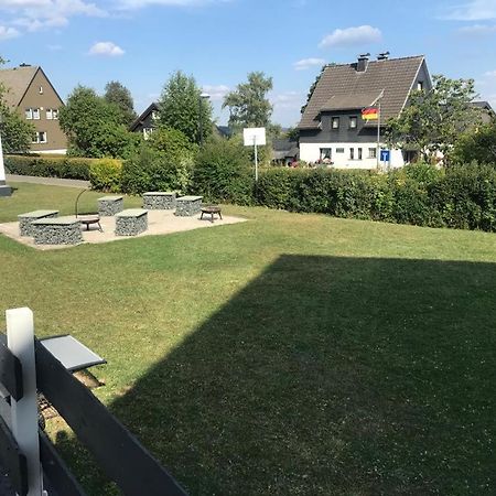 Haus Astenblick In Winterberg Fuer Bis Zu 35 Personen Fuer Wanderveranstaltungen Und Familienfeiern Dış mekan fotoğraf