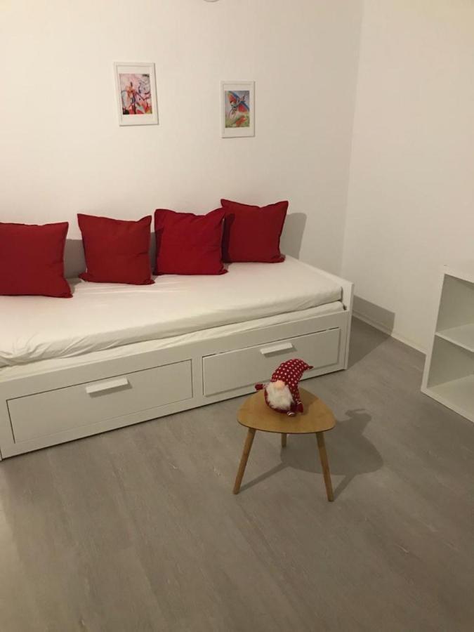 Haus Astenblick In Winterberg Fuer Bis Zu 35 Personen Fuer Wanderveranstaltungen Und Familienfeiern Dış mekan fotoğraf