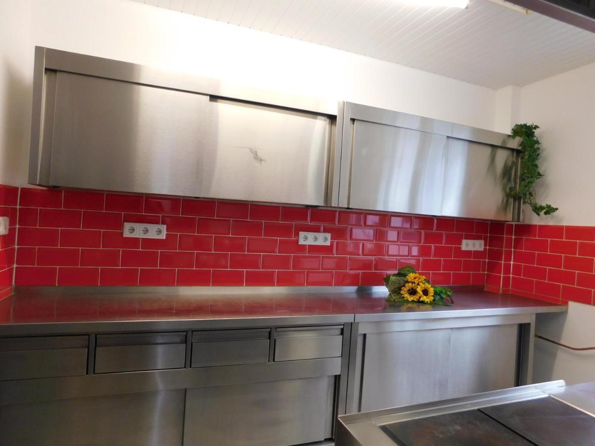 Haus Astenblick In Winterberg Fuer Bis Zu 35 Personen Fuer Wanderveranstaltungen Und Familienfeiern Dış mekan fotoğraf