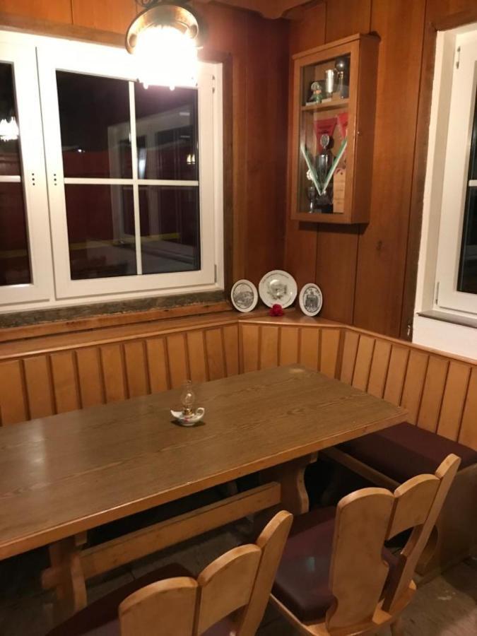 Haus Astenblick In Winterberg Fuer Bis Zu 35 Personen Fuer Wanderveranstaltungen Und Familienfeiern Dış mekan fotoğraf